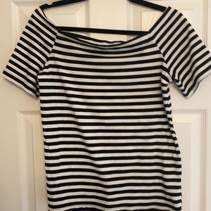 Adorable slightly off shoulder shirt